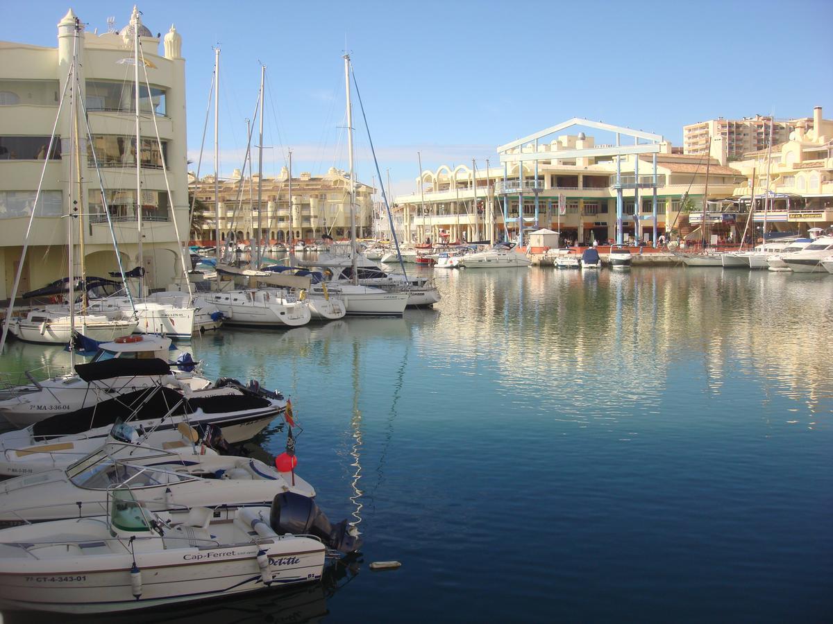 Apartamento Holidays On The Beach Torremolinos Eksteriør bilde